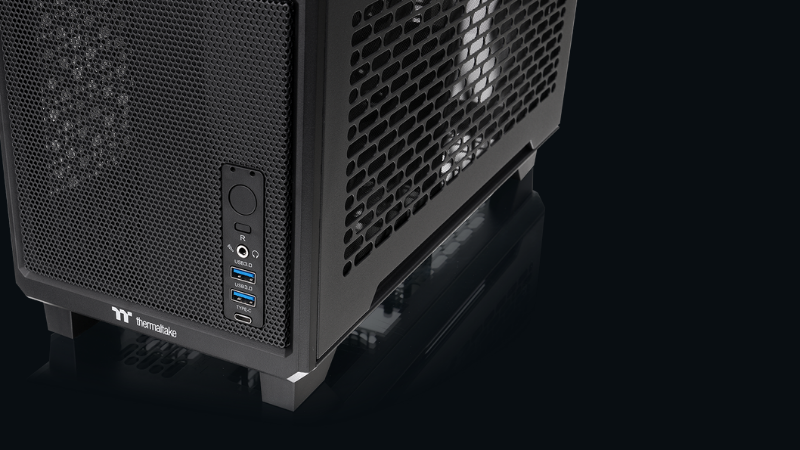 review-vo-case-may-tinh-thermaltake-tr100-mini-bp-6