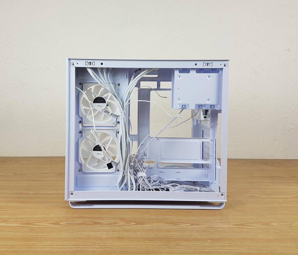 danh-gia-vo-case-ocypus-iota-c70-white-argb-7