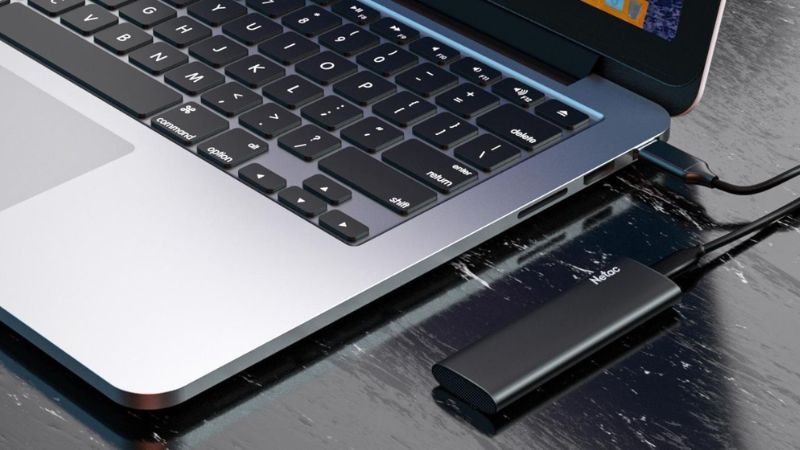 so-sanh-o-cung-di-dong-va-usb-3
